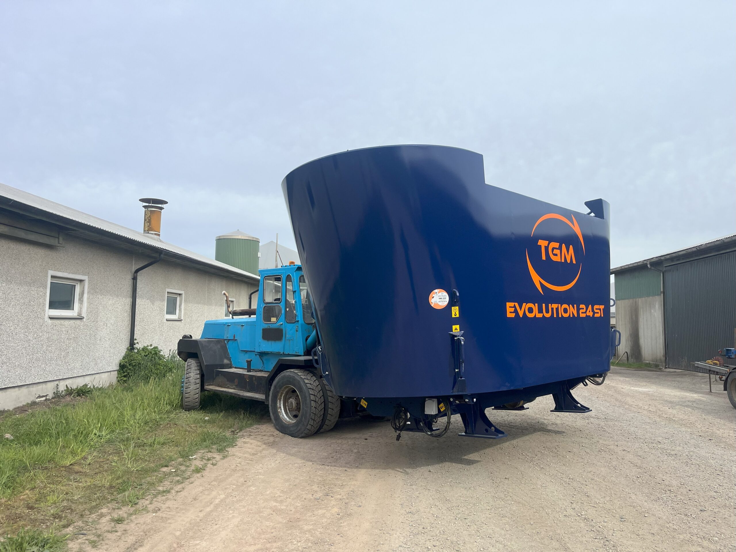 TGM EVOLUTION 24 ST Stationär mixervagn för biogasanläggning